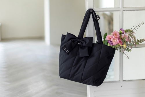 SISTER AUDREY 軽くてたっぷり入るリボンキルティングトートバッグBOOK