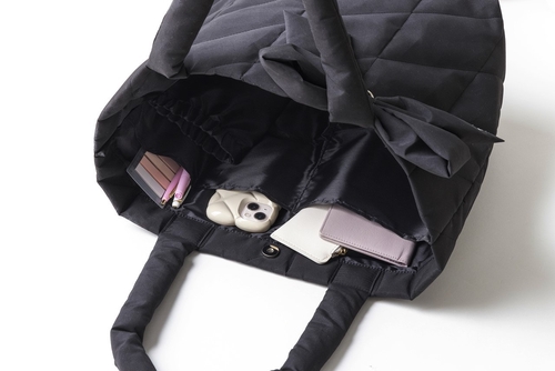 SISTER AUDREY 軽くてたっぷり入るリボンキルティングトートバッグBOOK