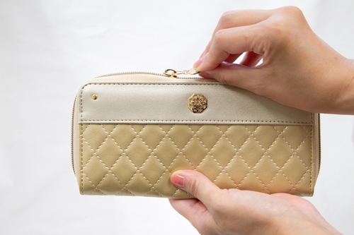 金運を引き寄せる長財布 Luminous – 丸善ジュンク堂書店ネットストア