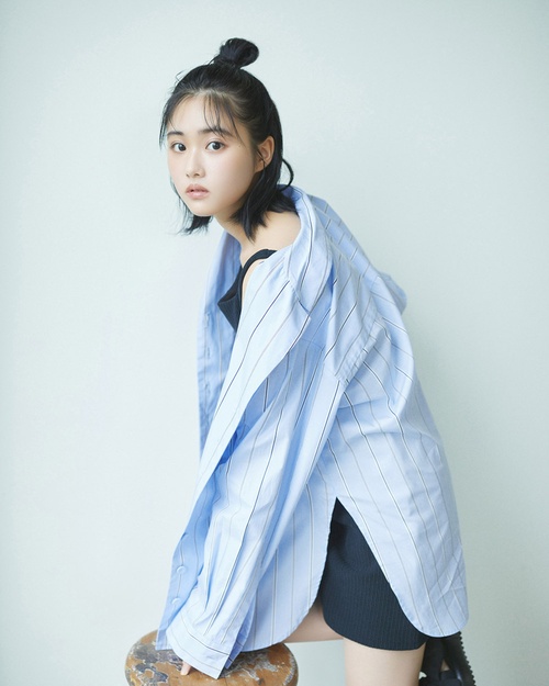 乃乃華ページ 原菜乃華カレンダー 2025.04-2026.03 – 丸善ジュンク堂書店ネットストア