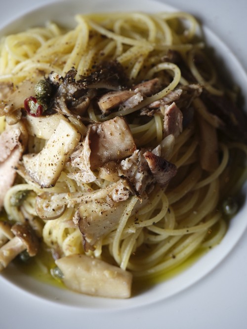 ニューハナイの 材料は少ないのにとびきりおいしいパスタ100 – 丸善