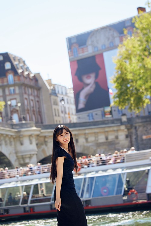 丸善ジュンク堂書店限定特典付き】乃木坂46川﨑桜 1st写真集