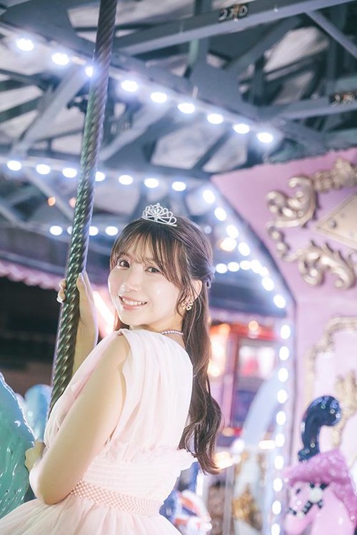 SKE48 太田彩夏 1st写真集「ニドメボレ」 – 丸善ジュンク堂書店ネット