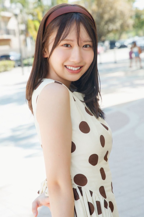 日向坂46 藤嶌果歩 1st写真集 果実の歩幅 – 丸善ジュンク堂書店ネット