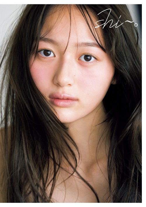 加藤栞1st写真集『shi～。』