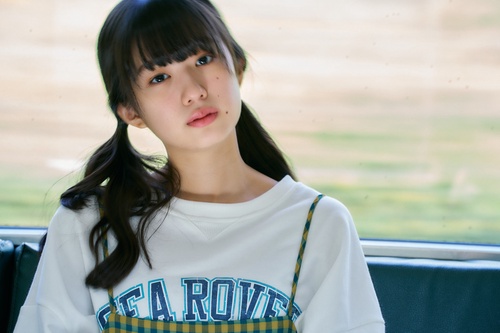 小久保柚乃1st写真集『こくぼづかん』