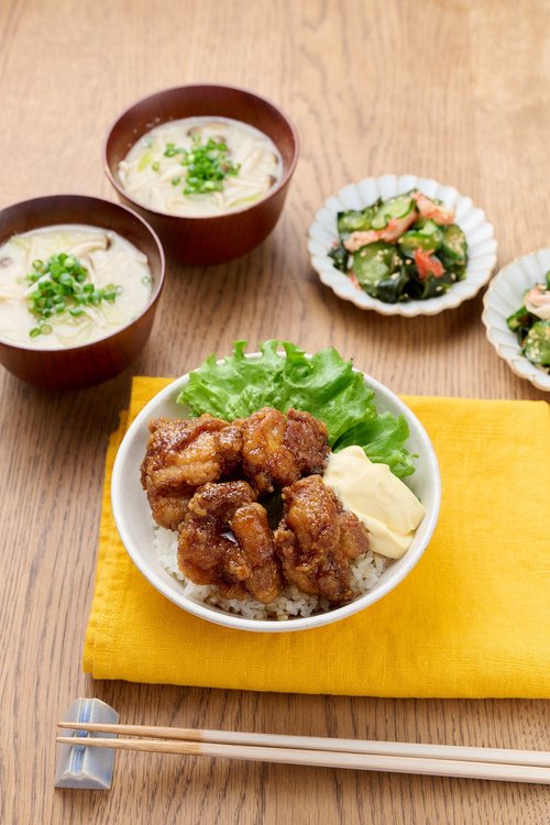 つきの家族食堂 我が家の一生ものレシピ200