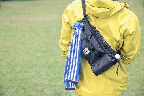 HAO.CAMP フェス好き編集者が考えた! タオルホルダー付きボディバッグBOOK