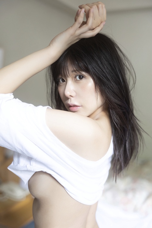 篠原冴美ファースト写真集 五月雨